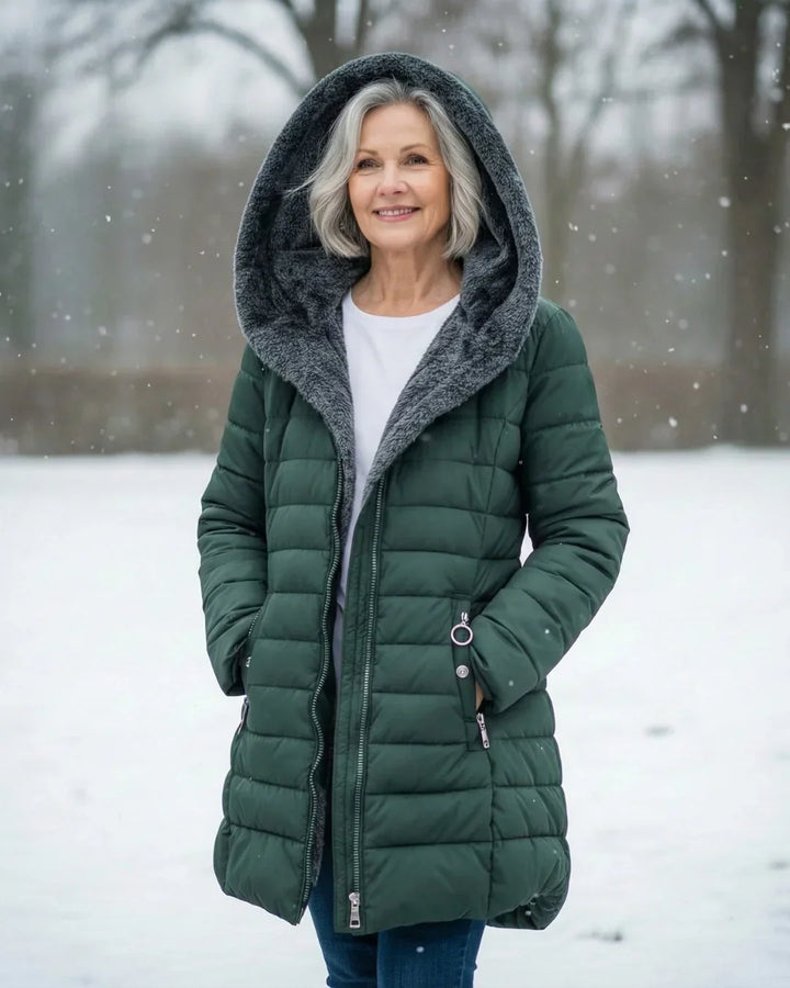 Cappotto invernale trapuntato da donna con cappuccio e fodera in pile